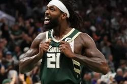 壹号娱乐官网关于转折点！马赛临场应变，全明星赛转会期攻防权衡，气氛紧张，团队化学反应显著的信息